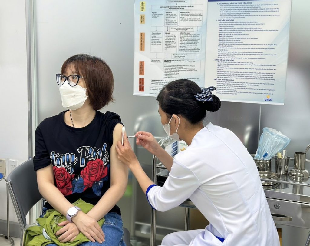 Tiêm vaccine HPV tại trung tâm tiêm chủng VNVC