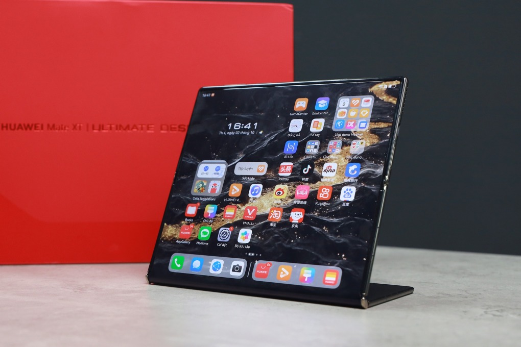 smartphone Huawei Mate XT Ultimate mới