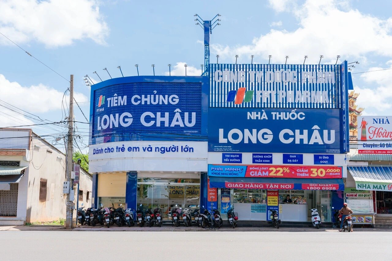 trung tâm tiêm chủng Long Châu