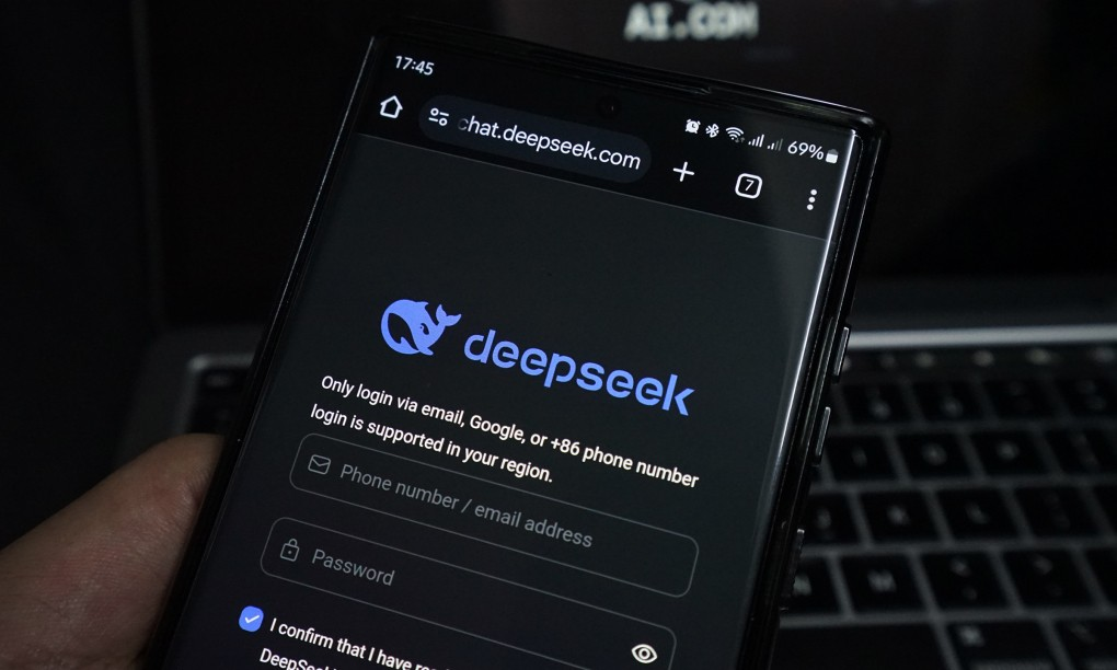 Giao diện đăng nhập DeepSeek trên smartphone. Ảnh: Bảo Lâm