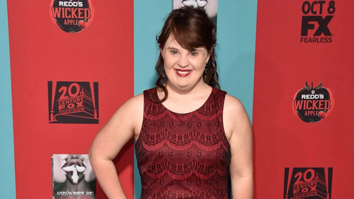 Jamie Brewer - Ngôi sao Hollywood đầy tự tin